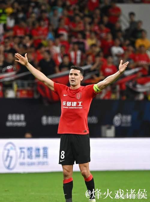 周定洋如果来上海海港，穆帅中场做加法有望中超四连冠