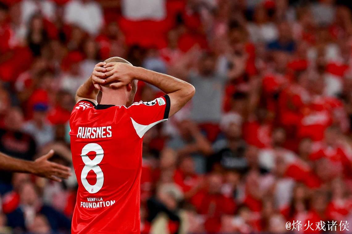 索博斯洛伊送点 利物浦0-1加拉塔萨雷遭遇两连败 索博斯洛伊送点 利物浦0-1加拉塔萨雷遭遇两连败