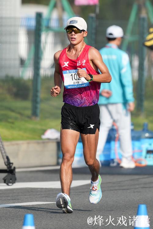 杨家玉携手石升吉勇夺马拉松竞走混合接力金牌